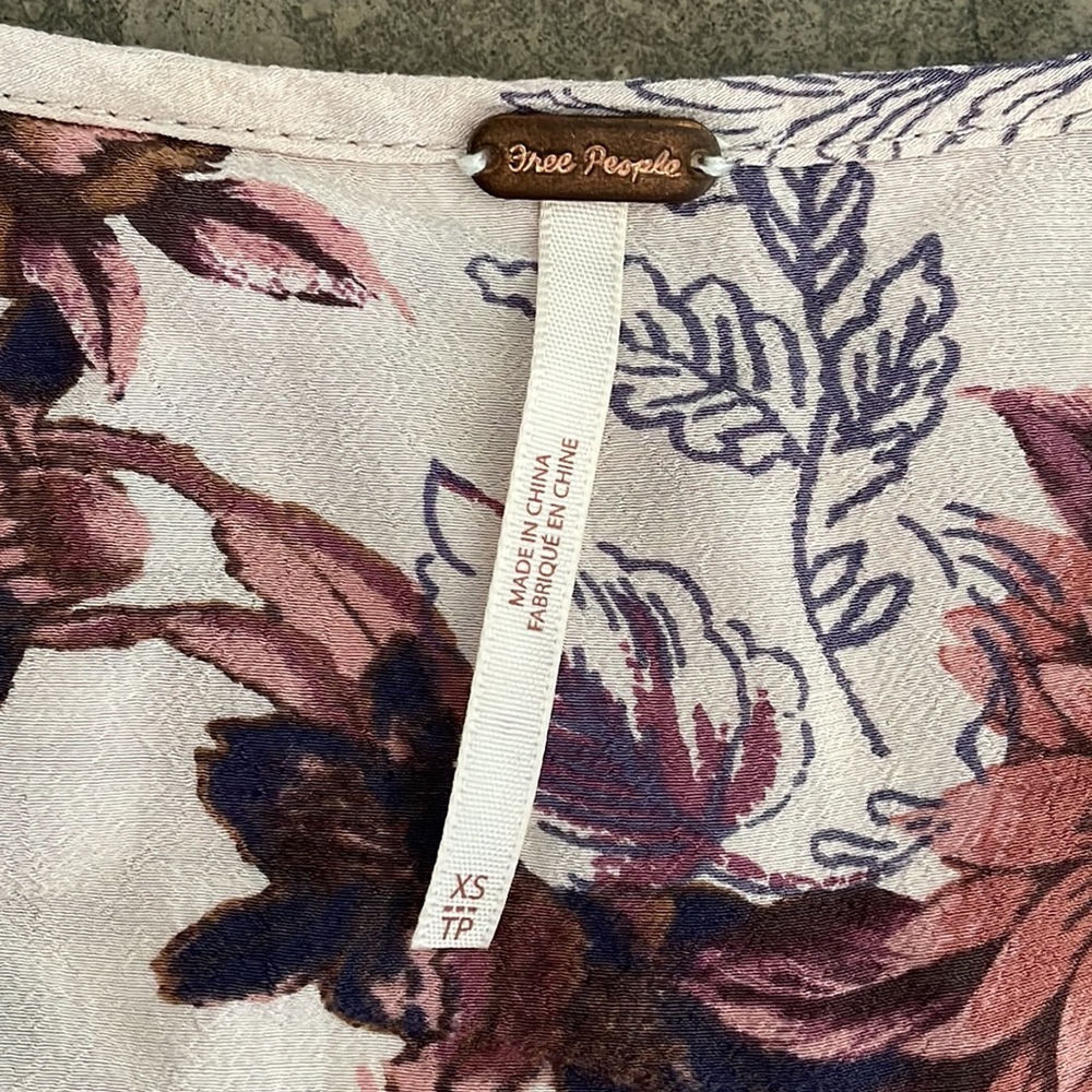 NWOT Free People Floral Blouse - Picture 4 of 9